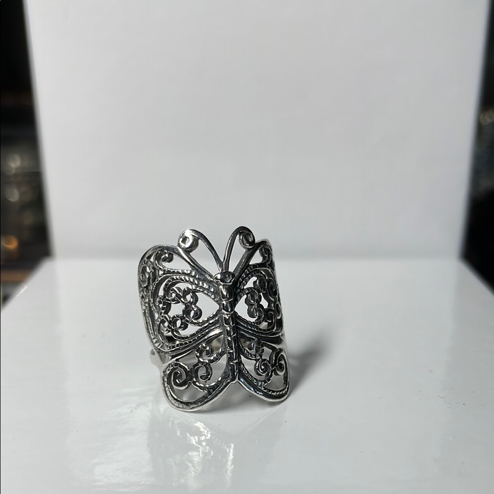 Elegant 925 Sterling Silver Butterfly Ring